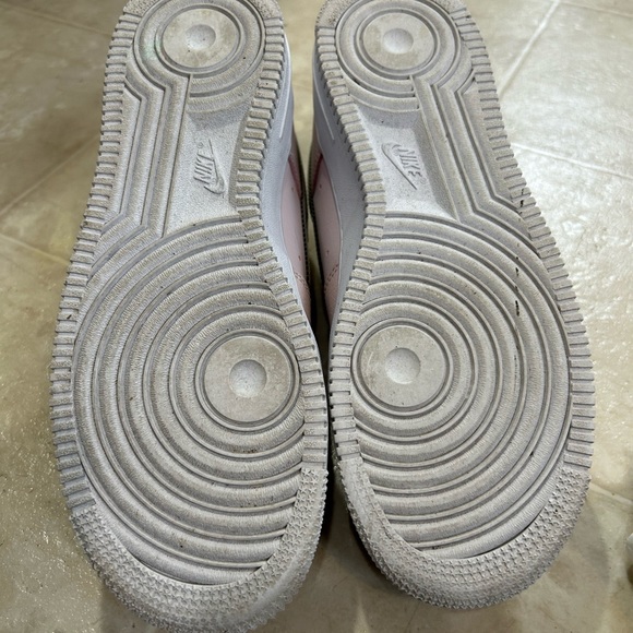 Nike Air Force 1 Pink Holographic Size 7.5 - Picture 3 of 3